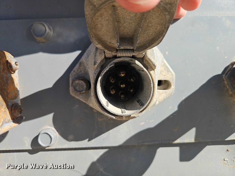 image for item EB8454 2017 Transcraft extendable flatbed trailer