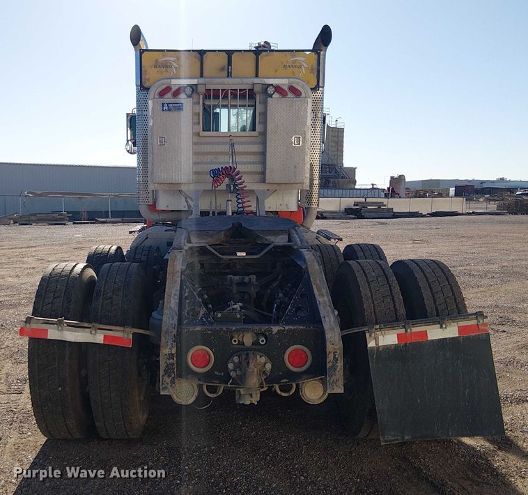 image for item EC1236 2018 Kenworth T8 Series semi truck