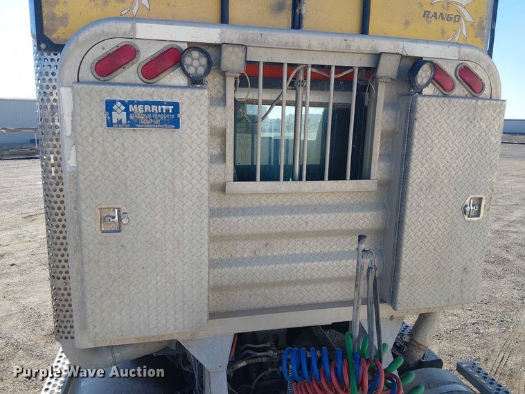 image for item EC1236 2018 Kenworth T8 Series semi truck