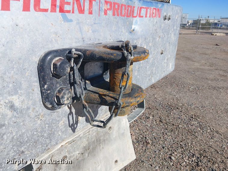 image for item EC1236 2018 Kenworth T8 Series semi truck