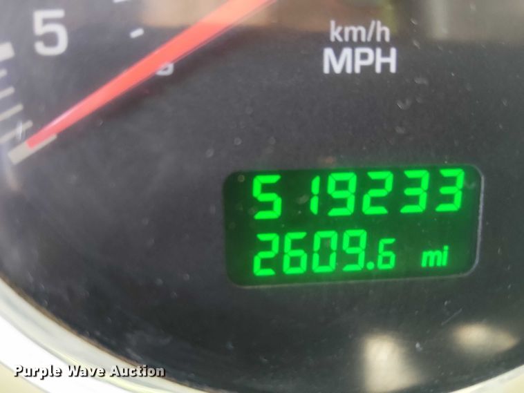 image for item EC1236 2018 Kenworth T8 Series semi truck