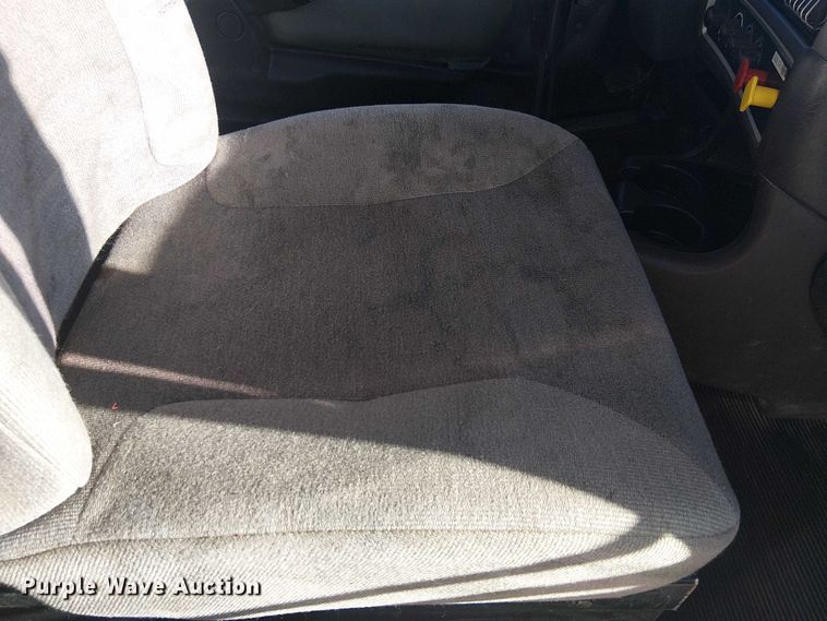 image for item EC1236 2018 Kenworth T8 Series semi truck