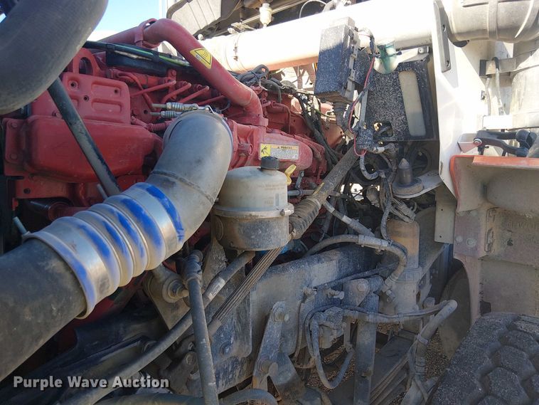 image for item EC1236 2018 Kenworth T8 Series semi truck