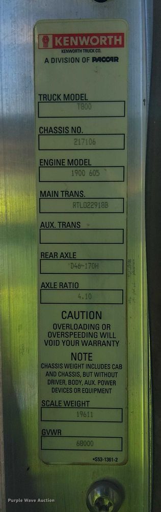 image for item EC1236 2018 Kenworth T8 Series semi truck