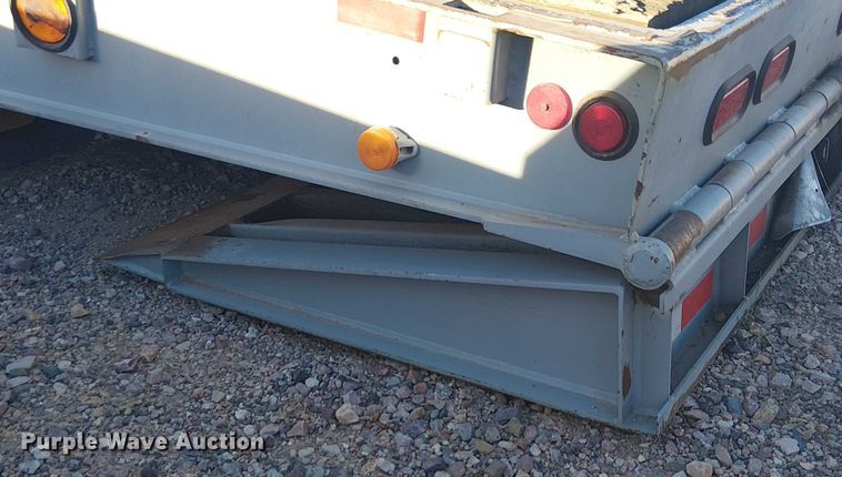 image for item EC1274 2006 Trail-Eze drop deck equipment trailer