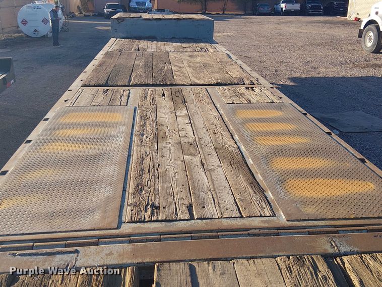 image for item EC1274 2006 Trail-Eze drop deck equipment trailer