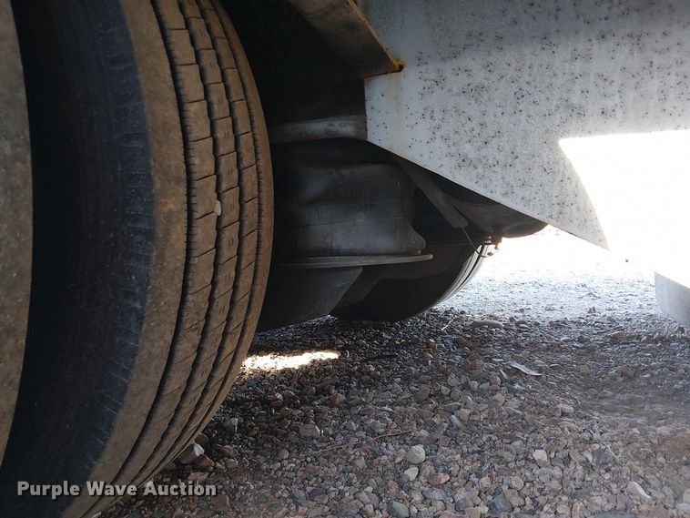 image for item EC1274 2006 Trail-Eze drop deck equipment trailer