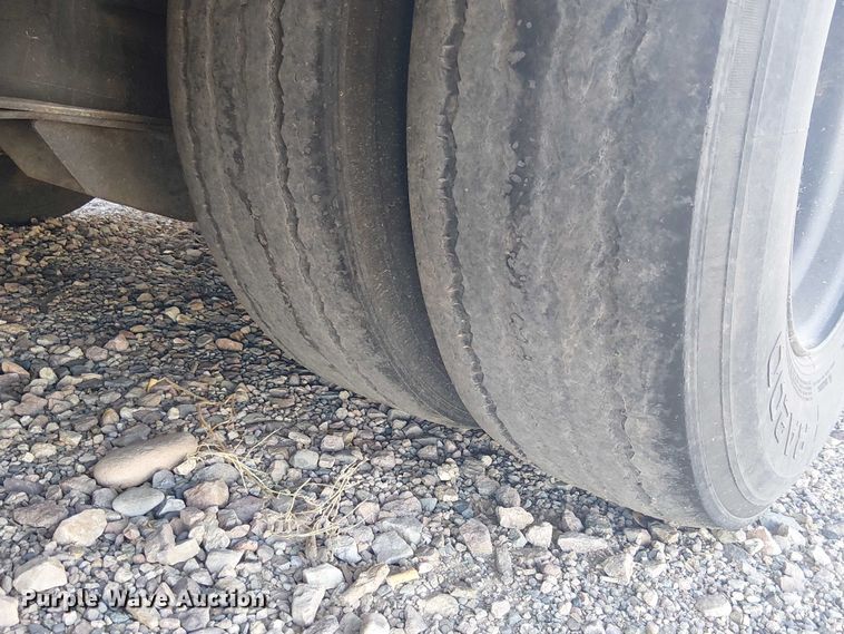 image for item EC1274 2006 Trail-Eze drop deck equipment trailer