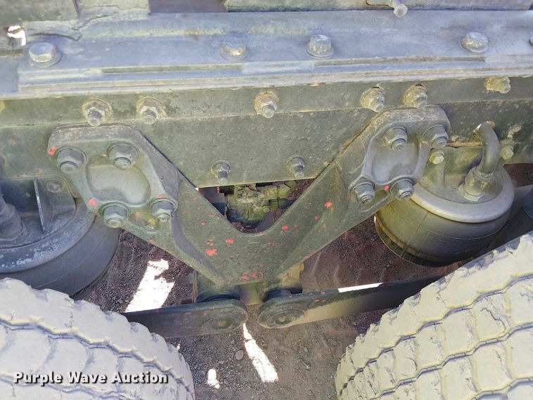 image for item EC1308 2004 Kenworth W900 semi truck