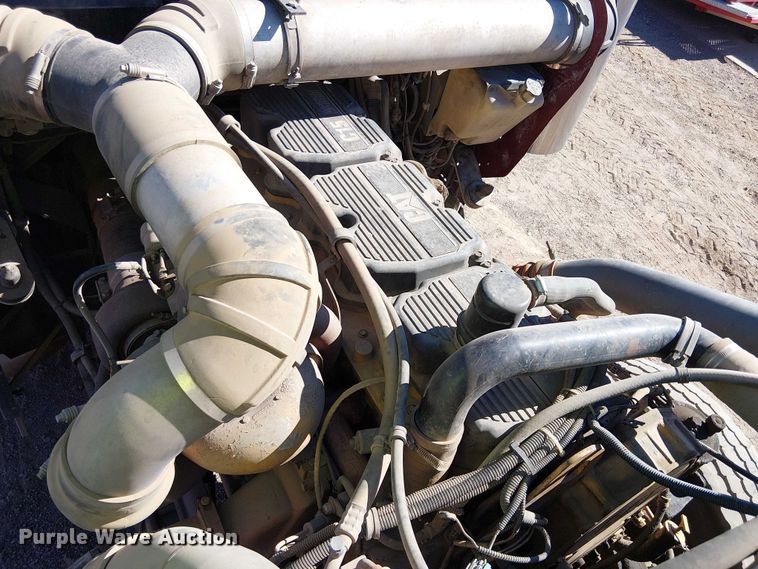 image for item EC1308 2004 Kenworth W900 semi truck