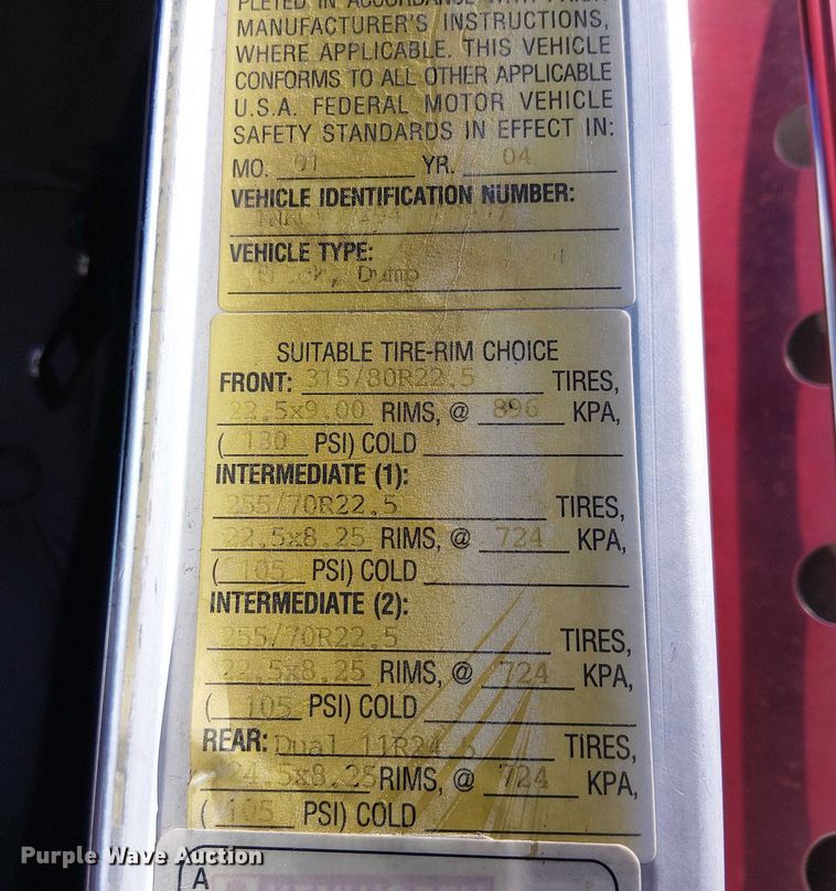 image for item EC1308 2004 Kenworth W900 semi truck