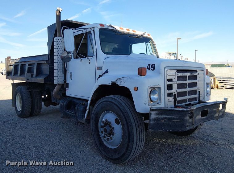 image for item EC1320 1985 International 1954 dump truck