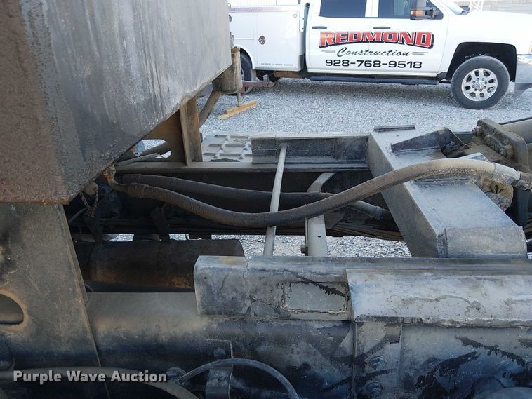 image for item EC1320 1985 International 1954 dump truck