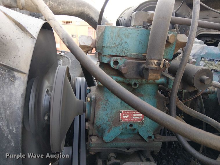 image for item EC1320 1985 International 1954 dump truck