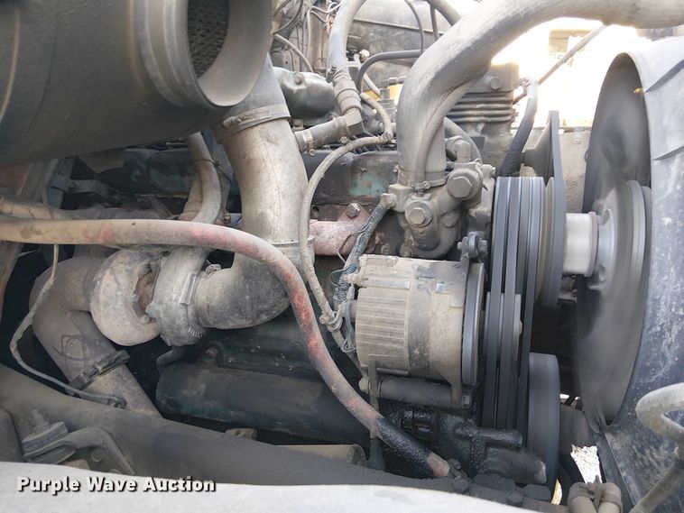 image for item EC1320 1985 International 1954 dump truck