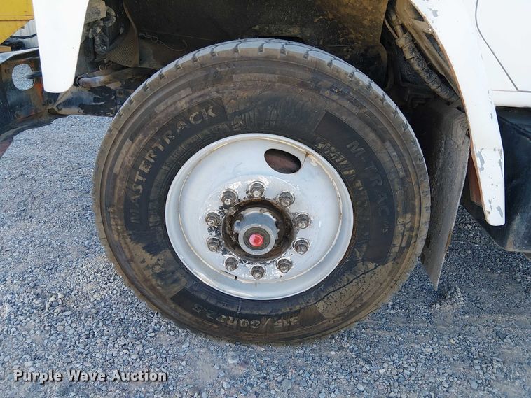 image for item EC1320 1985 International 1954 dump truck