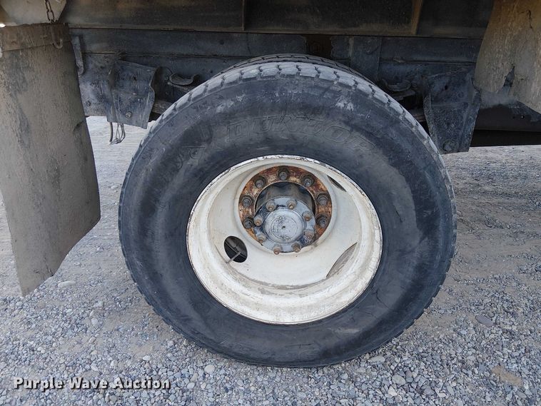 image for item EC1320 1985 International 1954 dump truck