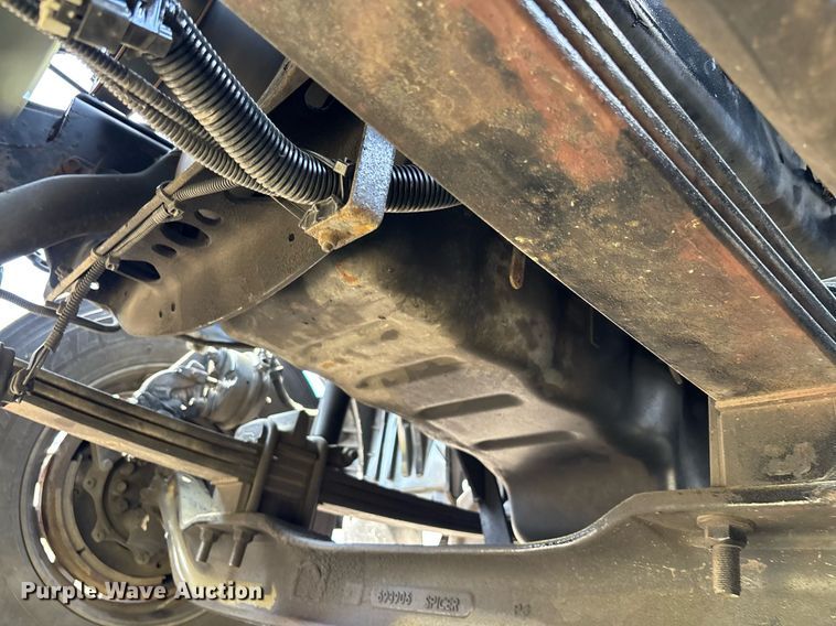 image for item EC3587 2020 International LT625 semi truck