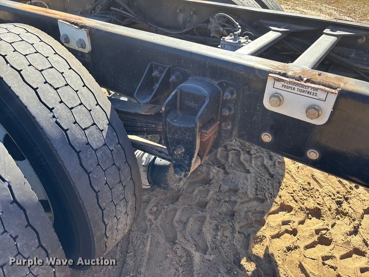 image for item EC3900 2015 Kenworth T370 truck cab and chassis