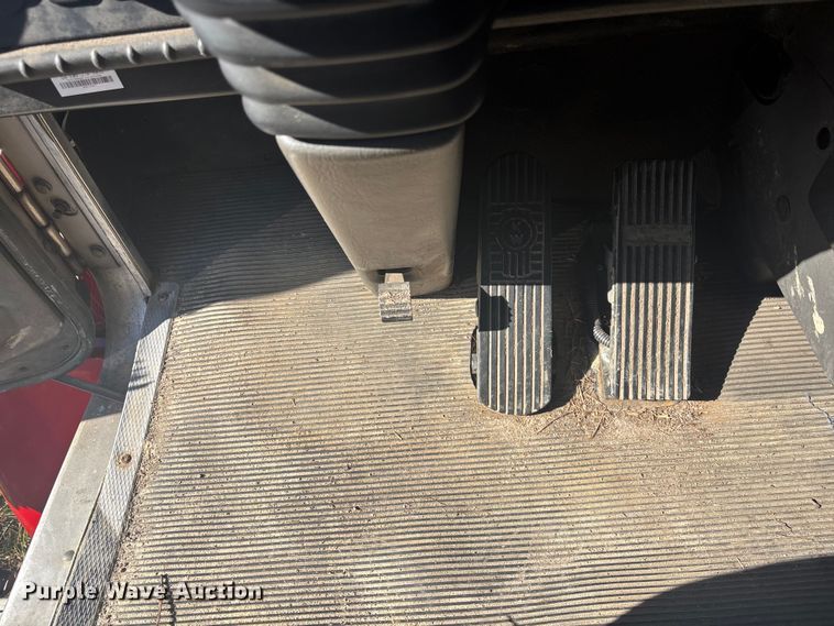 image for item EC3900 2015 Kenworth T370 truck cab and chassis