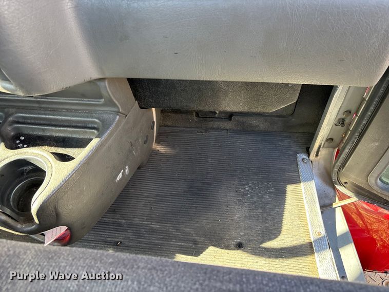 image for item EC3900 2015 Kenworth T370 truck cab and chassis