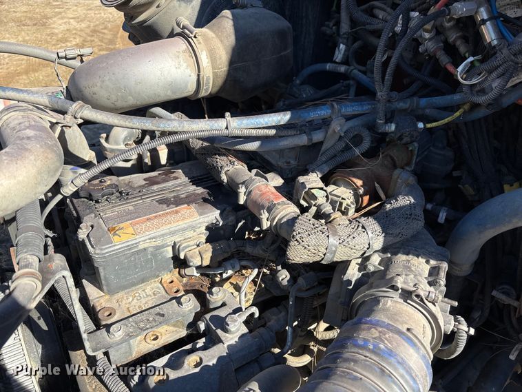 image for item EC3900 2015 Kenworth T370 truck cab and chassis