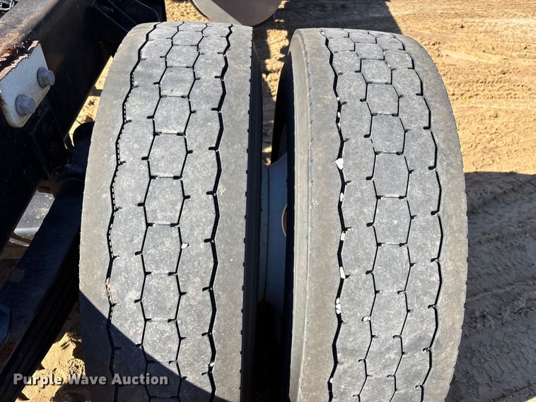 image for item EC3900 2015 Kenworth T370 truck cab and chassis