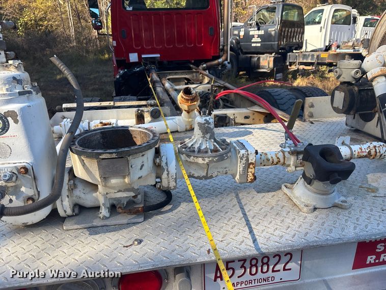 image for item EC3901 2015 Freightliner M2 truck cab and chassis