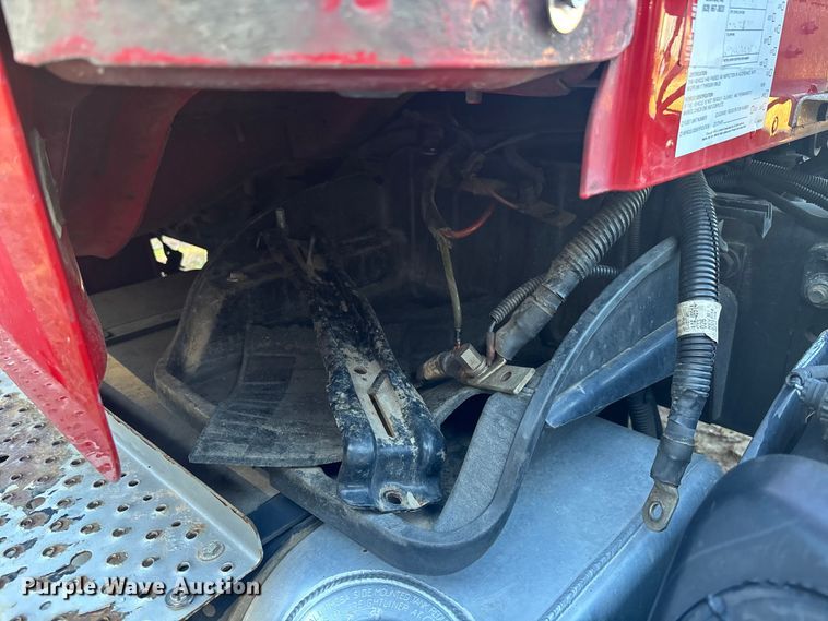 image for item EC3901 2015 Freightliner M2 truck cab and chassis