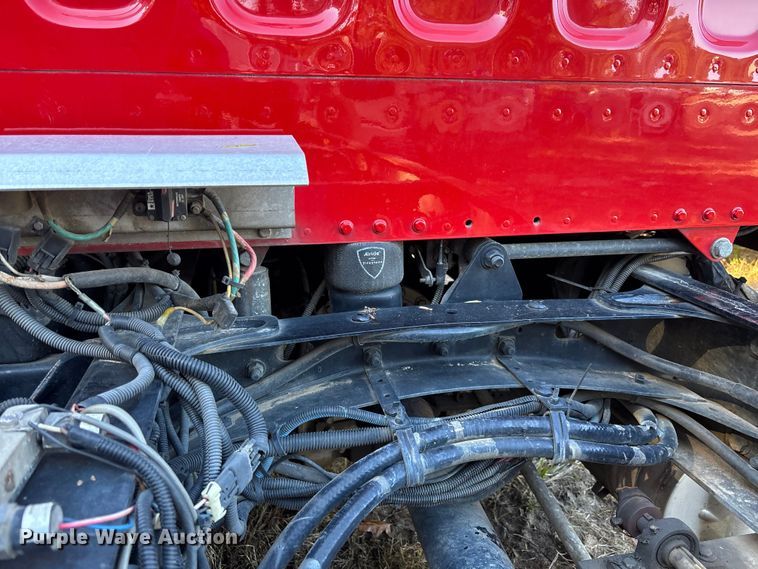 image for item EC3901 2015 Freightliner M2 truck cab and chassis