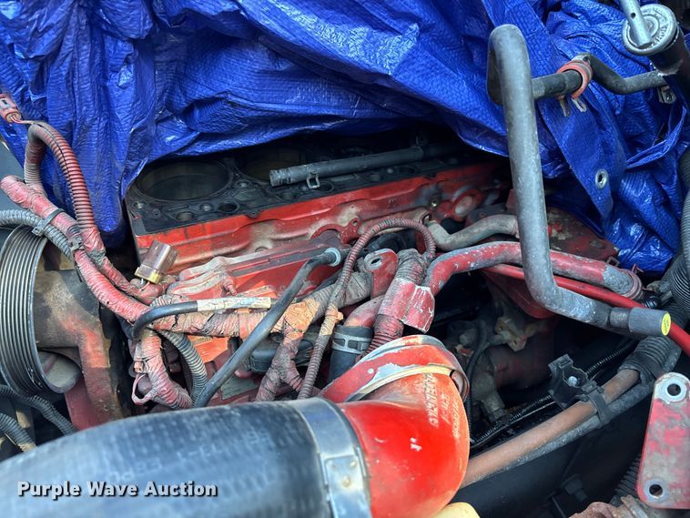 image for item EC3901 2015 Freightliner M2 truck cab and chassis