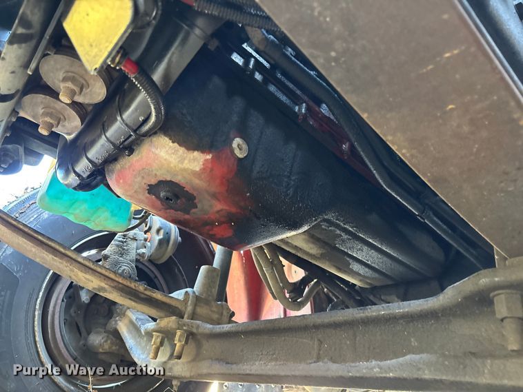 image for item EC3901 2015 Freightliner M2 truck cab and chassis