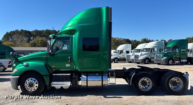 image for item EC3904 2020 International LT625 semi truck