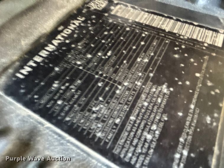 image for item EC3904 2020 International LT625 semi truck