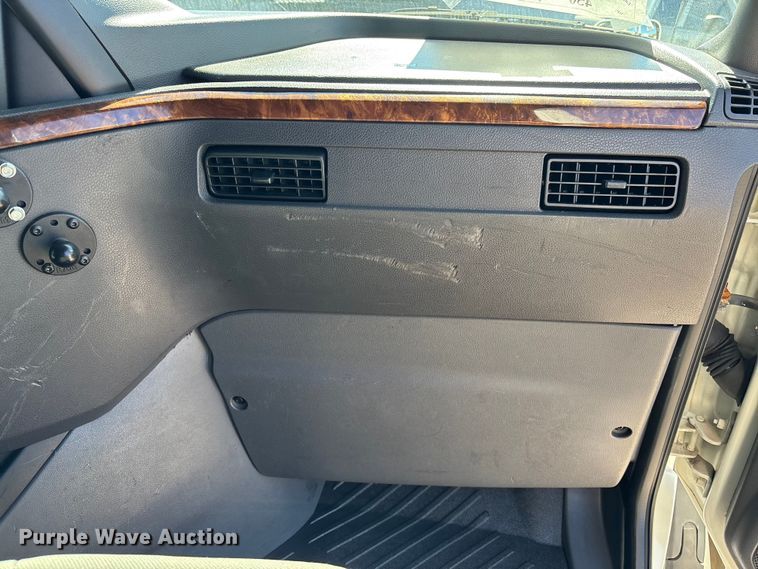 image for item EC3905 2020 International LT625 semi truck