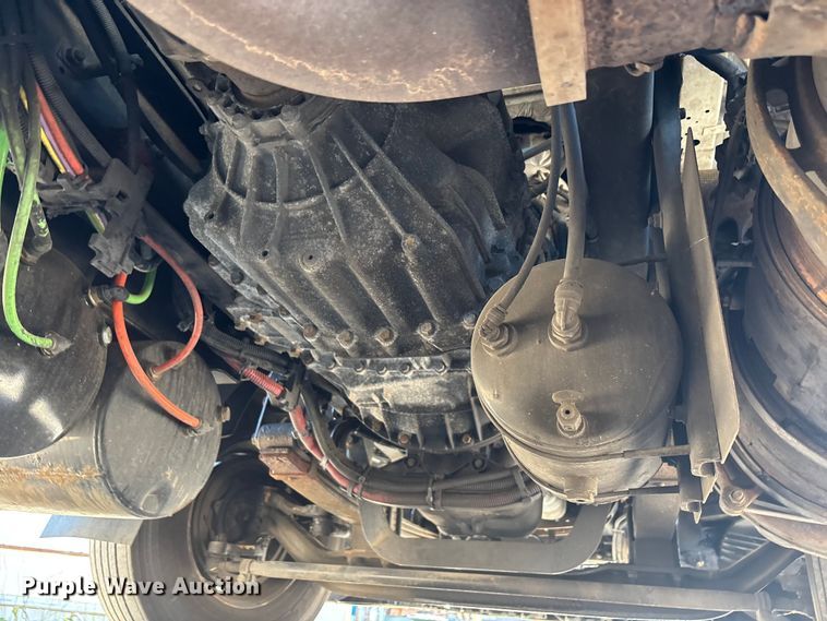 image for item EC3906 2020 International LT625 semi truck