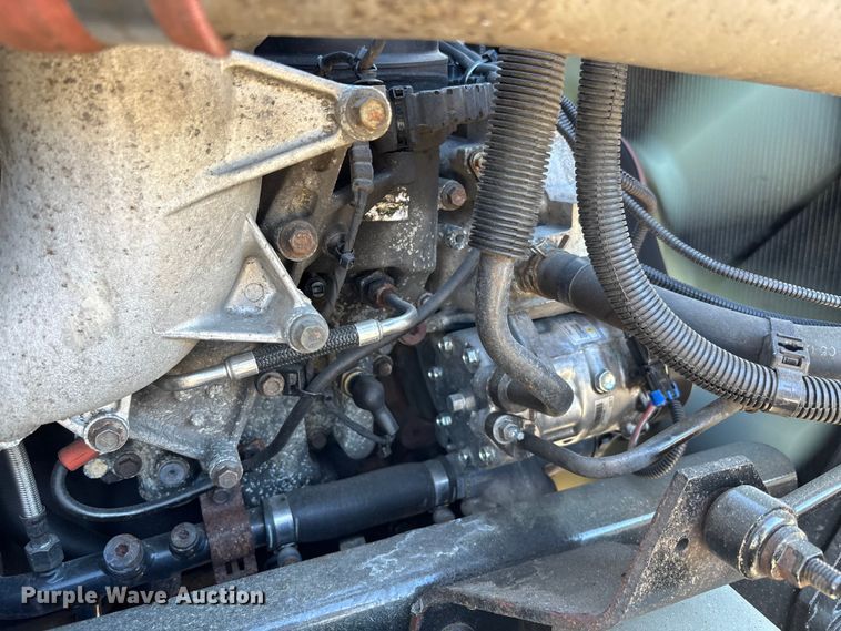 image for item EC3906 2020 International LT625 semi truck