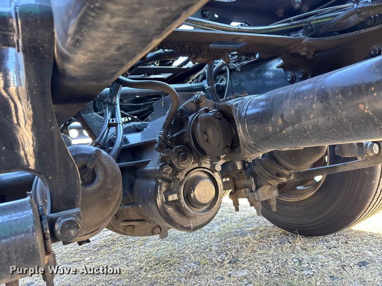 image for item EC3907 2020 International LT625 semi truck