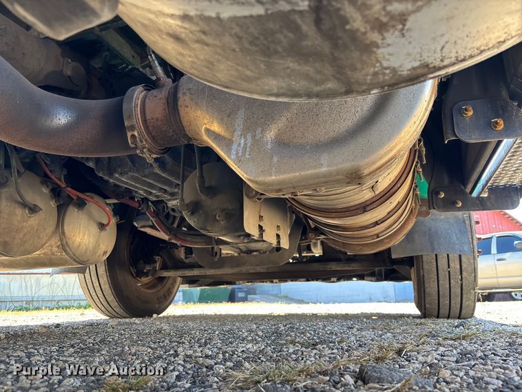 image for item EC3907 2020 International LT625 semi truck