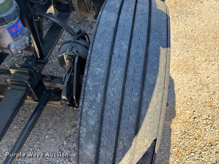 image for item EC3907 2020 International LT625 semi truck