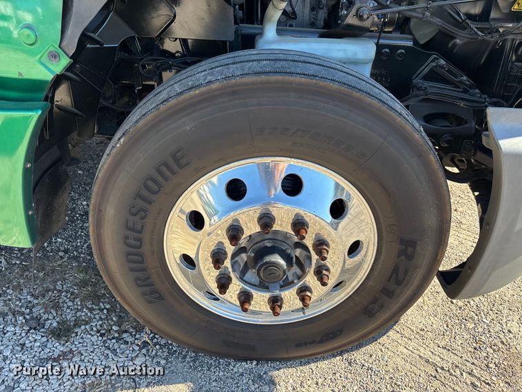 image for item EC3907 2020 International LT625 semi truck