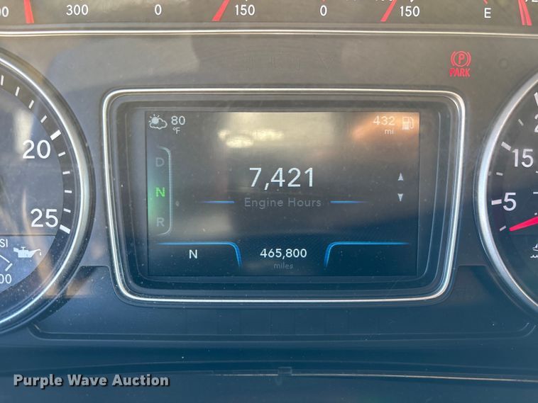 image for item EC3907 2020 International LT625 semi truck