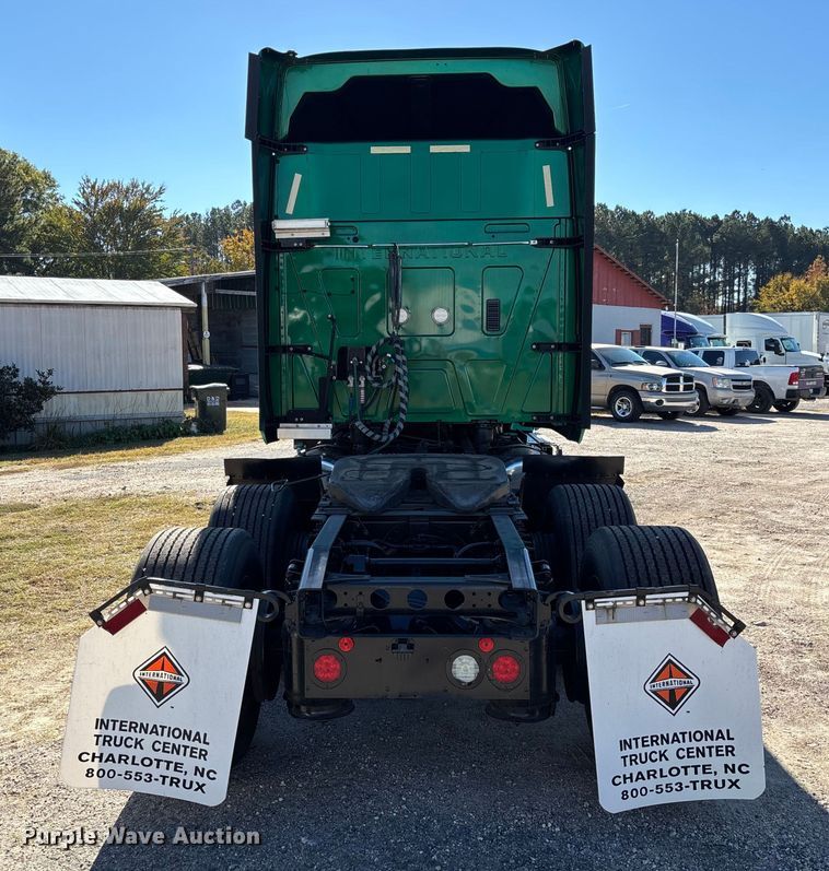 image for item EC3908 2020 International LT625 semi truck