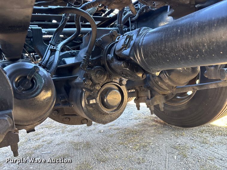 image for item EC3908 2020 International LT625 semi truck