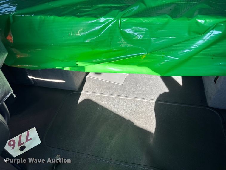 image for item EC3908 2020 International LT625 semi truck