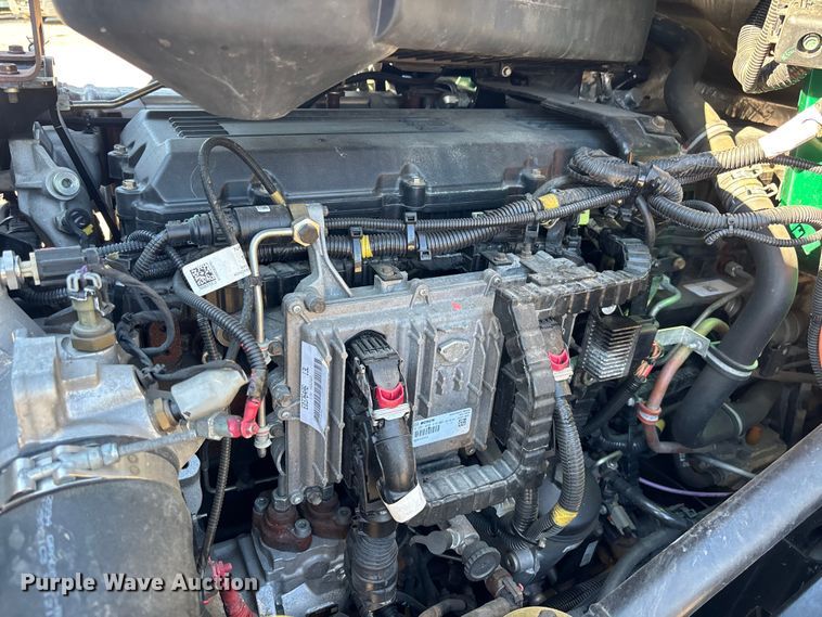 image for item EC3908 2020 International LT625 semi truck