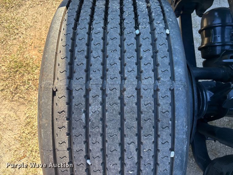 image for item EC3908 2020 International LT625 semi truck