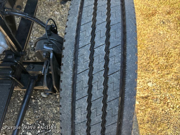 image for item EC3908 2020 International LT625 semi truck