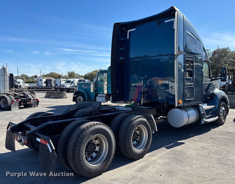 CAMIóN CAMAROTE 2019 KENWORTH