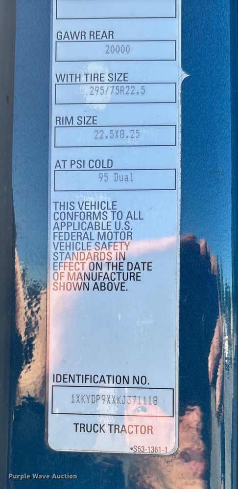 image for item EC3912 2019 Kenworth T680 semi truck